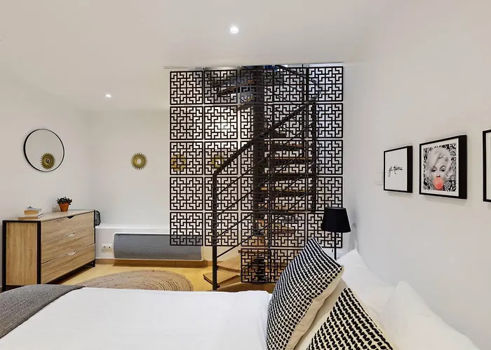 Chic Modern Duplex Adjacent To Musee D\'Orsay & Rodin Museum
